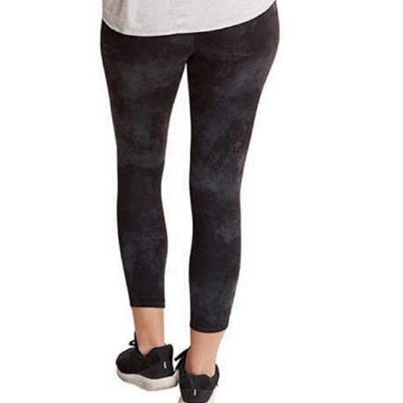 NWT Danskin Ladies' Active Tight with Pockets, Marble Print - Picture 2 of 3